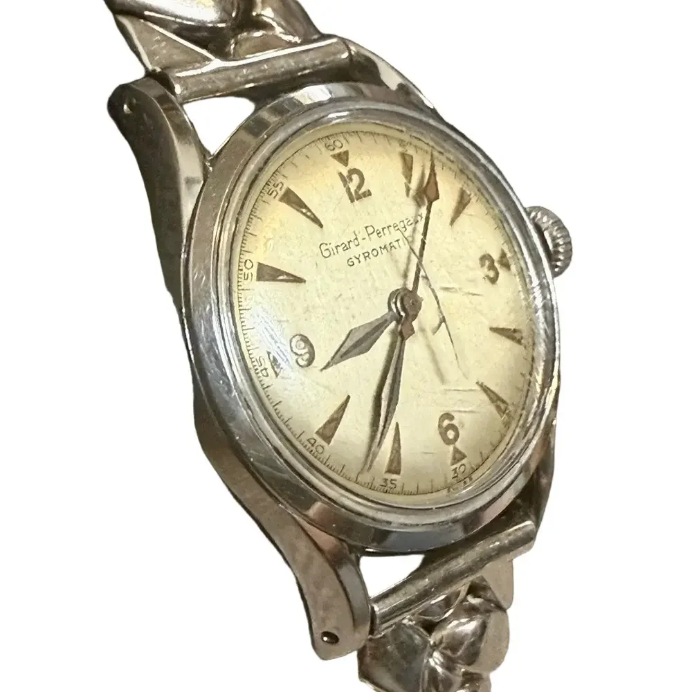 Girard-Perregaux Gyromatic Automatic 32mm Watch